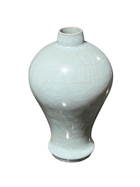 Contemporary Chinese Blue/Grey Crackle Glazed Vase