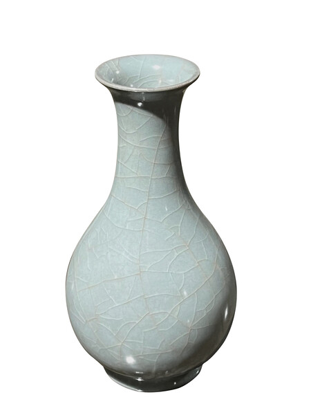 Contemporary Chinese Blue/Grey Crackle Glazed Vase