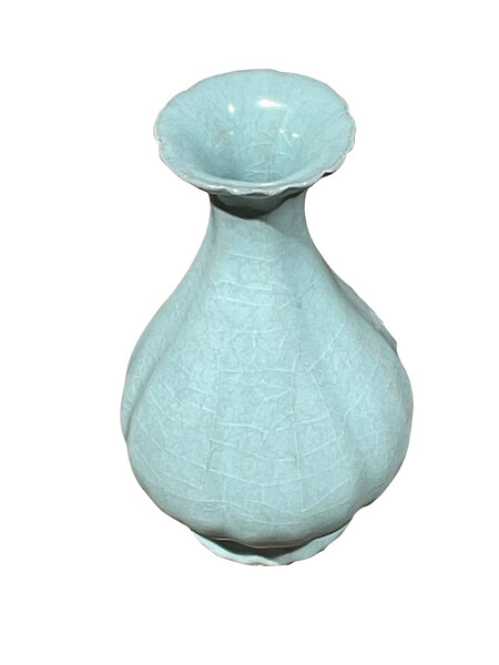 Contemporary Chinses Pale Turquoise Vase