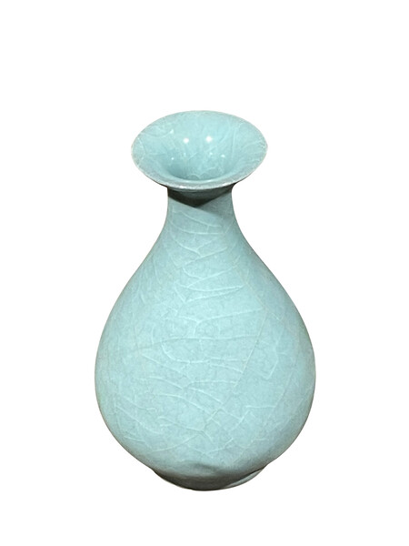 Contemporary Chinses Pale Turquoise Vase