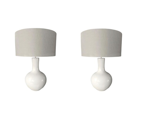 Contemporary Chinese Pair White Long Tube Neck Lamp