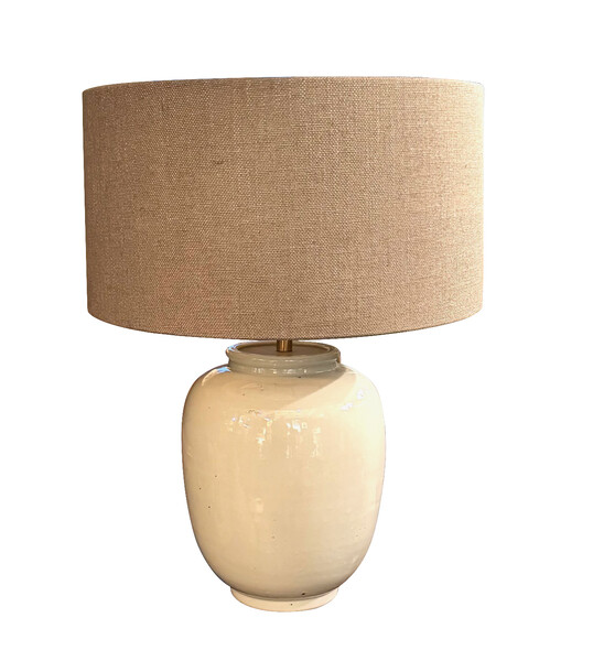 Contemporary Chinese Single White Pot Shaped Lamp